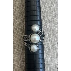 VTG Sterling Silver ISRAEL Designer 3 Freshwater‎ Pearls Ring Size 9.5 Stamped